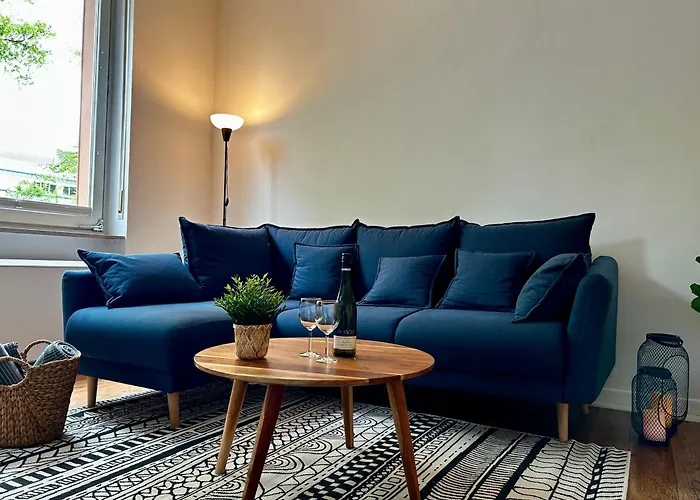 Labed - Ferienwohnung Auf Weingut Mit Privater Terrasse, Zentral Gelegen, Gratis Wlan
