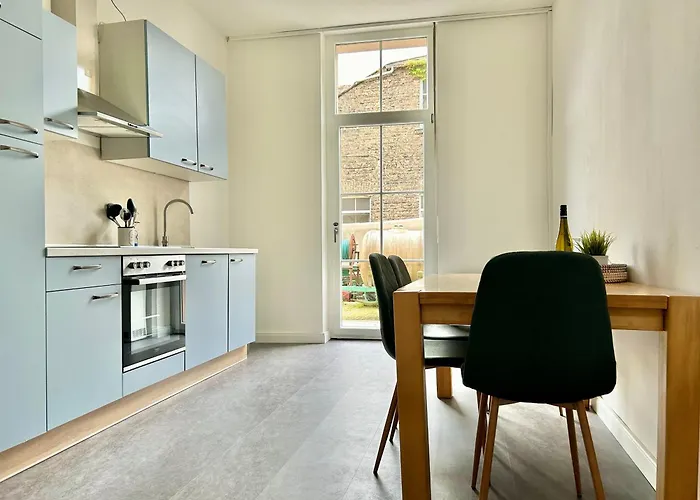 Labed - Ferienwohnung Auf Weingut Mit Privater Terrasse, Zentral Gelegen, Gratis Wlan